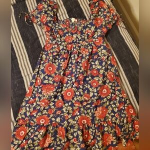 Blu pepper Navy floral dress . Size small. Never worn